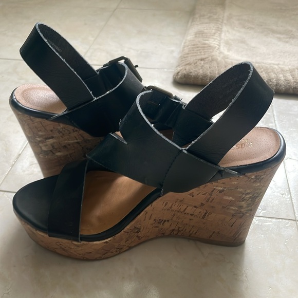 BLACK CORCK WEDGES! Size: 6! From target! - Picture 8 of 9